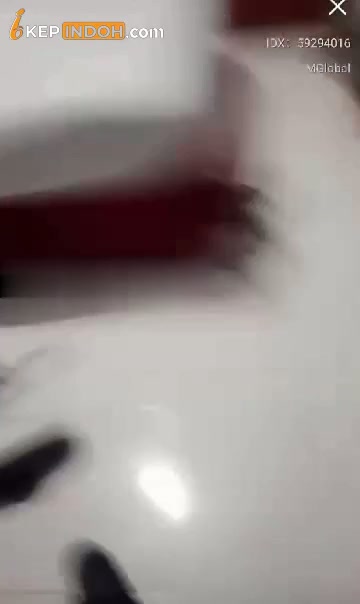 Tukang kuli dapet cewek chindo