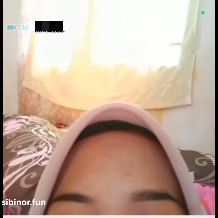 OmeTV Hijab Sange Cuma Pamer Gunung.mp4
