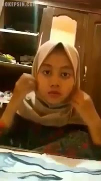 Bokep Ukhti ABG SMA Sange hijab jilbab esemah esempeh colmek pamerbadan - BOKEPSIN