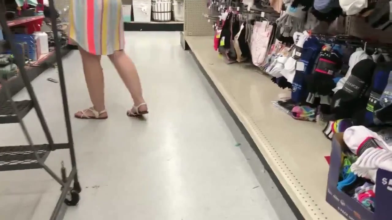 Bokep Indo | Hoki Banget Ngintip Rok Gak Pake CD