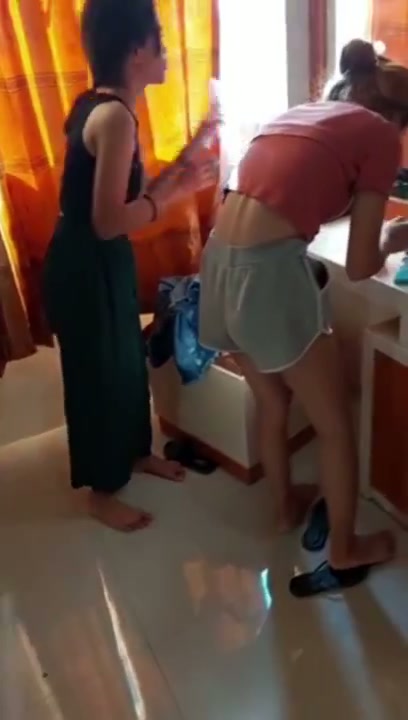 berbagi bareng teman crot dalam dua2nya DoodStream Original.mp4