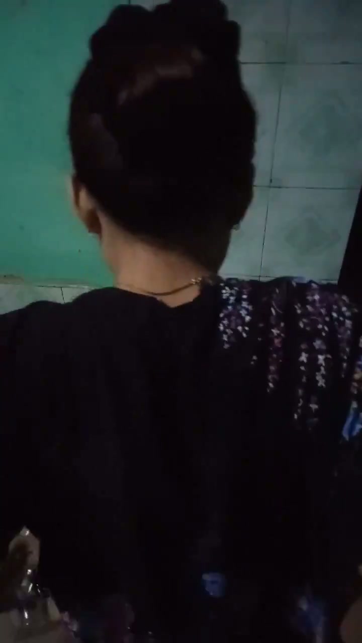 Di anal kesakitan oleh bapak mertua.mp4