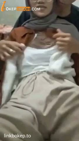 Bokep Indo Versi Full Nya Hijab Ukhty Kacamata Masih Polos Bokepindoh.mp4