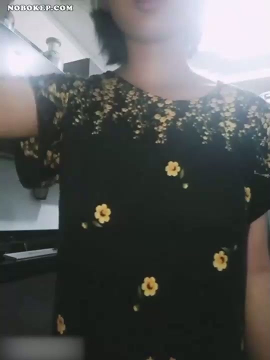 Bokep Indo Meruchan Berdaster Sange Colmek di Dapur