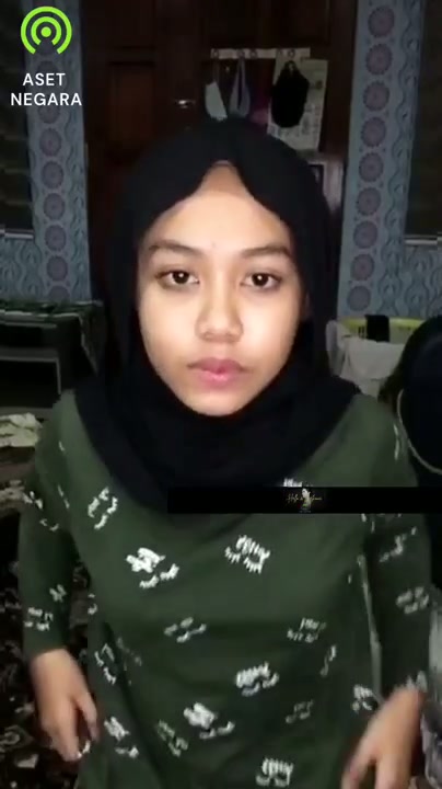 Jilbab smk di kamar - PoopHD - PoopHD.mp4