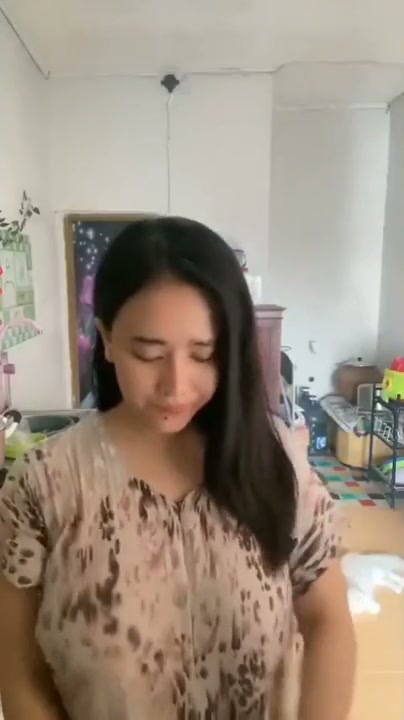 Nguleg cabe pun gunung BERLIAN OCHI getar-getar - DoodStream - DoodStream