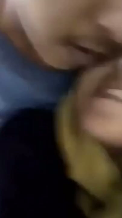 Bokep jilbab mesum di gubuk