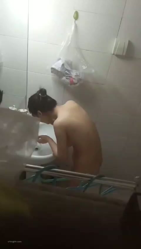 Ngintip hampir ketahuan 1