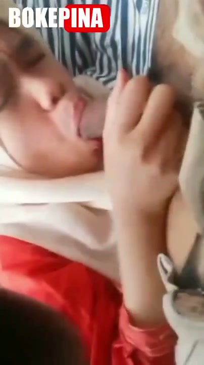 Bokep Hijab Paksa Pacar Yang Berjilbab Buat Nyepong Kontol Mobil - DoodStream