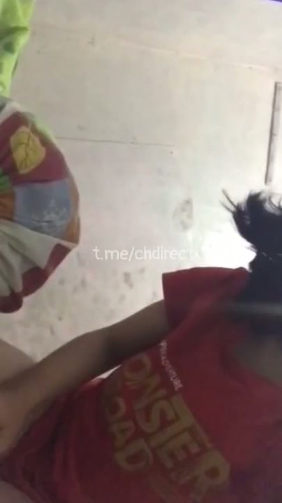 Mutia pamer bokong posisi wot - DoodStream.mp4