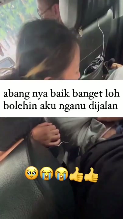 Dengerin percakapannya ny3p0ng di mobil grab ga tahan katanya.mp4