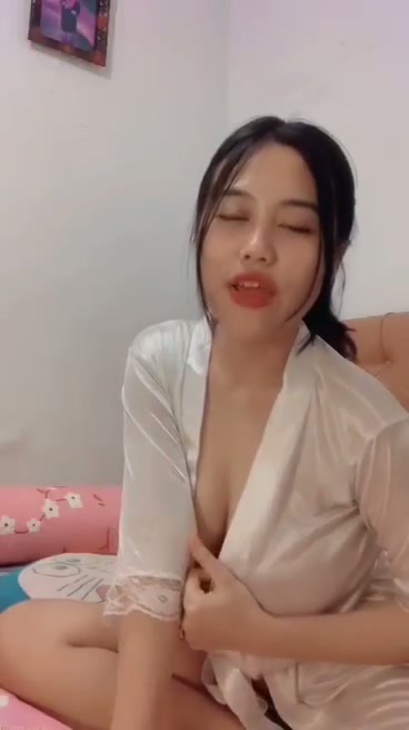 Kakak mulus hobi pamer