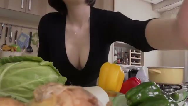 [Jav Sub Indo] Kameramen genjot bosnya yang seorang youtuber - Eimi Fukada