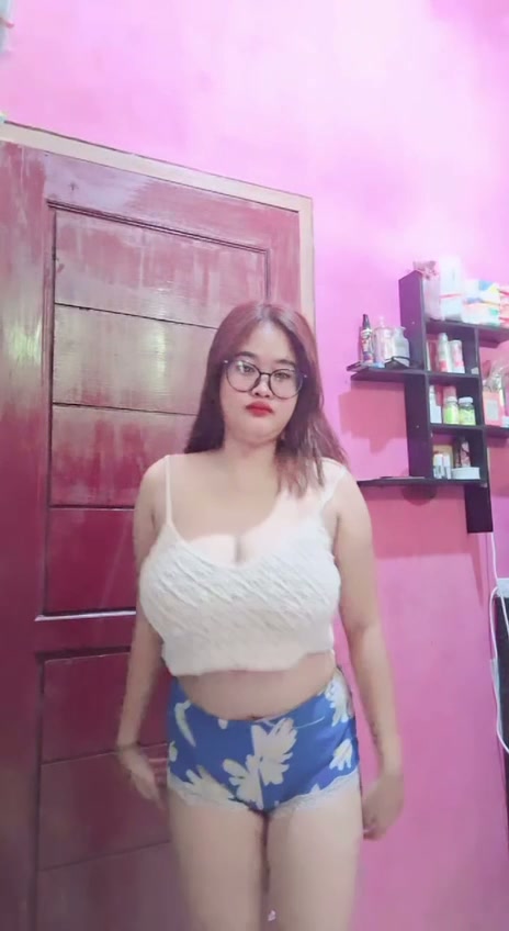 Yuni Asih Toberut 12 -