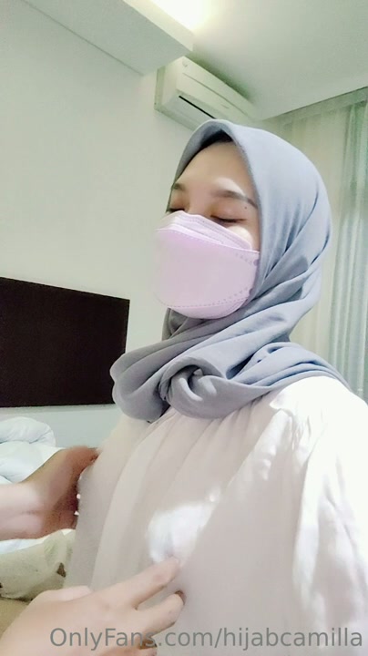 Camilla Hijab Ngewe Di Hotel - (3).mp4