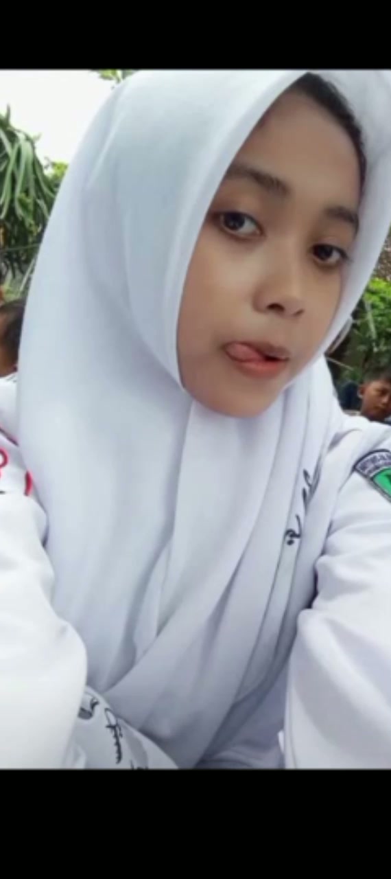 Selvin nyepong di gubuk .mp4