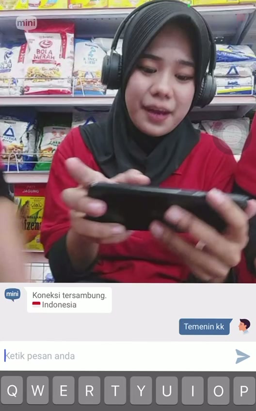 Ometv Ditemenin ukhti pegawai supermarket.mp4