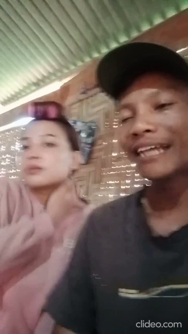 Ngobrol bareng janda pemilik warung.mp4