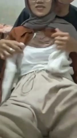 Omekin ayang jilbab sampe puas