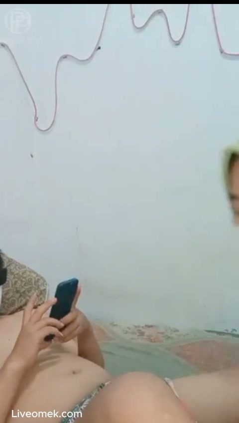 Bikin Nafsu Cewek Jilbab ML Ciuman Dikobelin.mp4