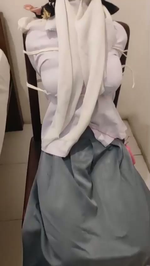 Hijabers SMA Disekap Dimainin Memewnya