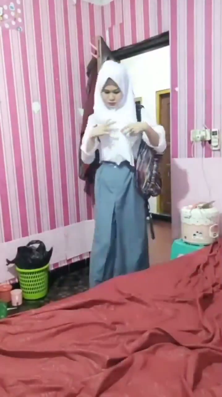 sma ngewe di kamar - PoopHD.mp4