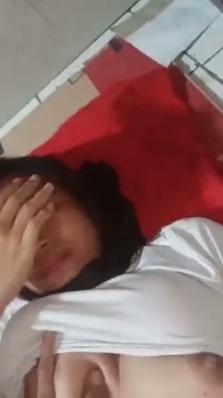 Dedek Hijab bareng pacar di kos