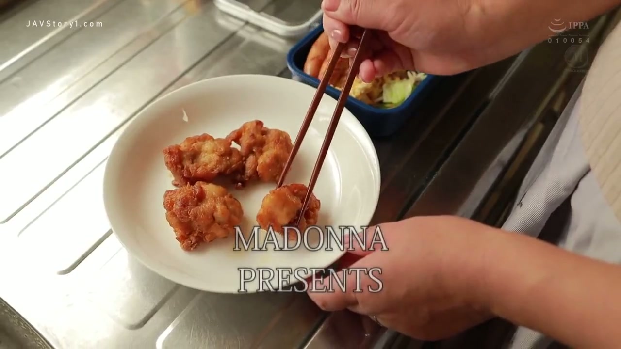 Jav Sub Indo [ROE-047] Cemburu Melihat Ibu Dengan Ayah Tiri - Momoko Isshiki