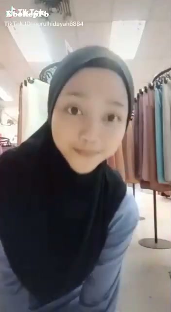 ukhti jilbab yang pernah viral colmek