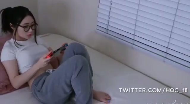 CINDO enaknya lagi main hape di sodok - DoodStream