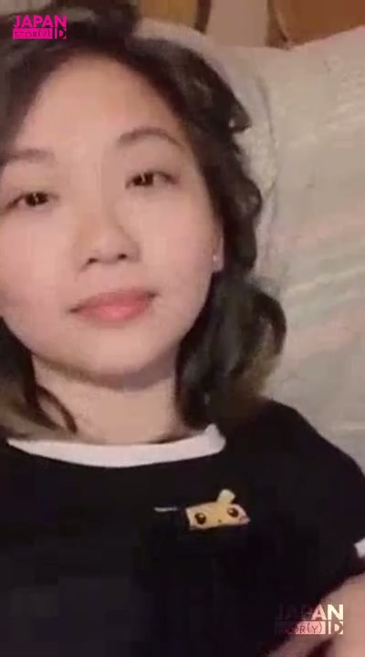 Chindo Cantik Mencoba merayu sang kokoh -