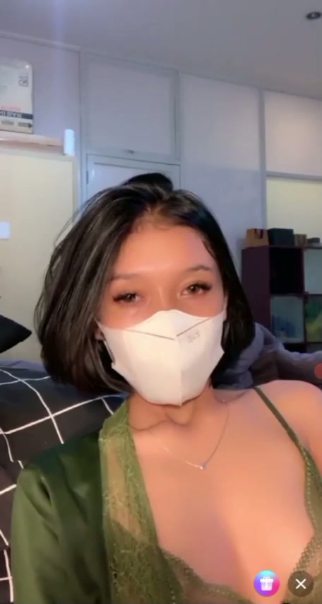 Memeknya Miss Dee Mikasa Ngangkang Basah