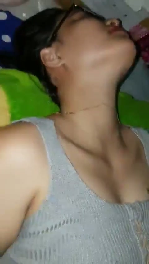 Bokep Indo Terbaru Langsung Masukin Karena Udah Sange Banget.mp4