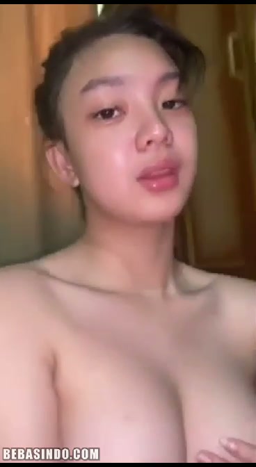 Abg cantik pamer sampai keringatan