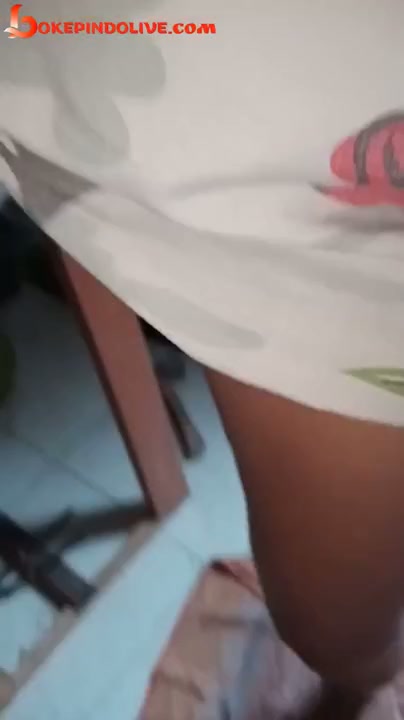 Di Kencingin Tante Balas Crot Dalam - PoopHD.mp4