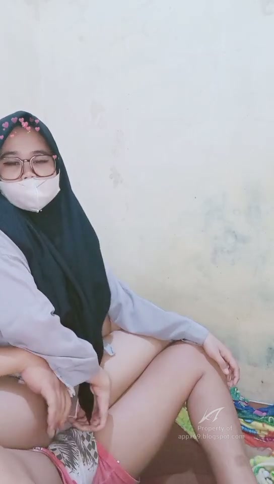UGHTI ELEN LDR-AN. UDAH NGEK PARAH AMA AYANGNYA KAGA KETULUNGAN BUAS PARAH