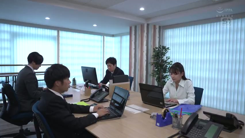 [ Jav Sub Indo ] Dalam perjalanan bisnis, dia berbagi kamar dengan bosnya, seorang pria pelecehan seksual yang dia benci ... Tanpa diduga, dia mencapai klimaks selama hubungan seksual yang tak terpuaskan yang berlanjut hingga pagi hari, dan akhirnya menja