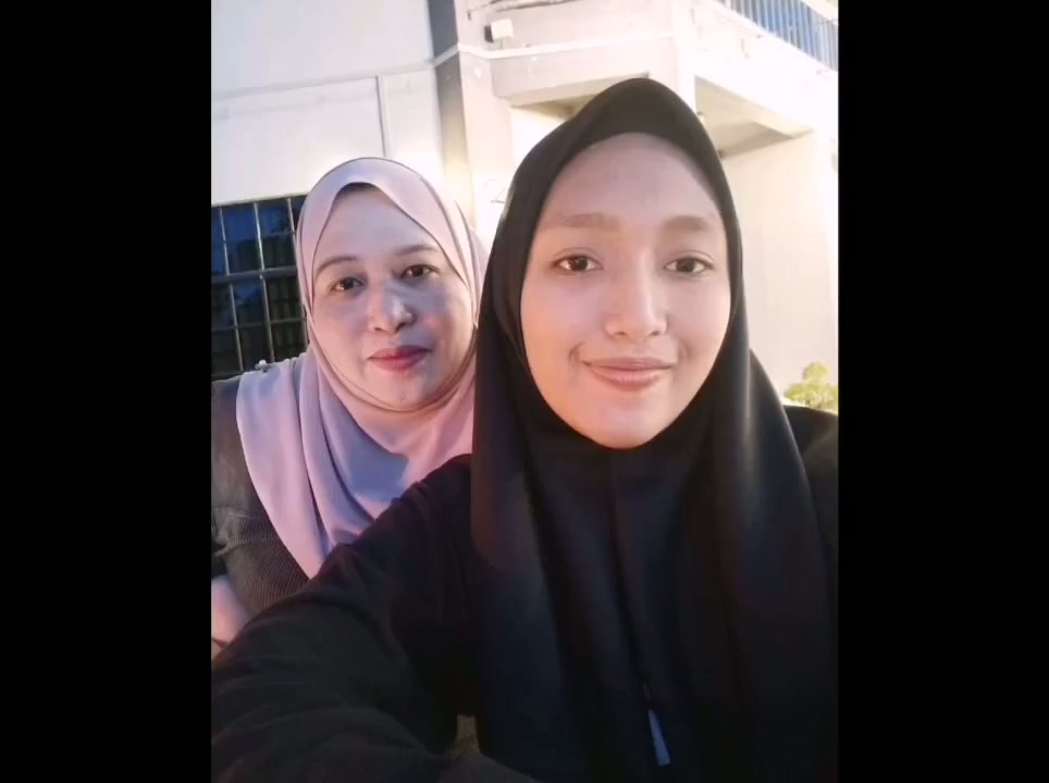 Ibu dan anak di gas semua - PoopHD - PoopHD-rich chigga - Metrolagu-Player.mp4.mp4