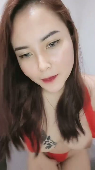 Host_Legend_Miss_Kay_Si_Cantik_Binal_Viral_Mirip_Artis.mp4