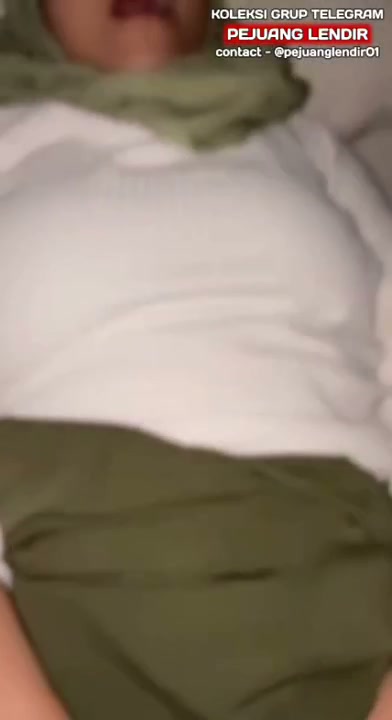 Ajirah ibu Guru Hijab - Desahnya enak banget - PoopHD