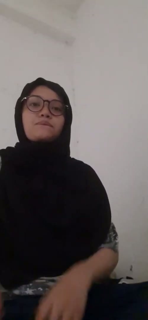 Dede jilbab 0mek