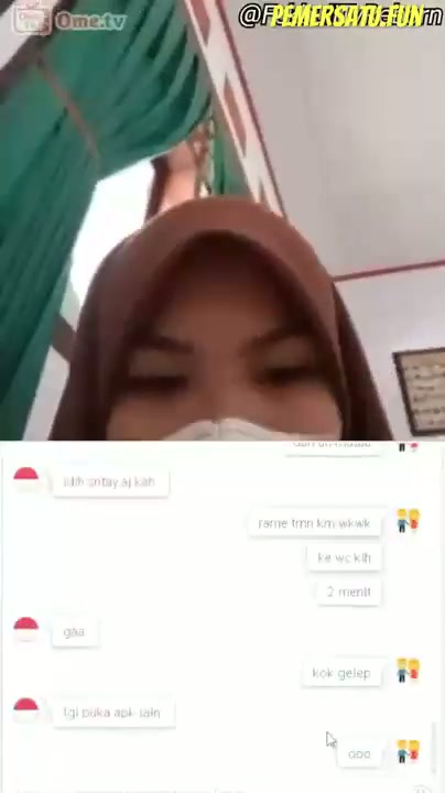 Ome TV ABG Jilbab Coklat