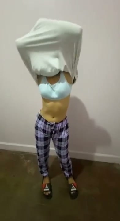 10 KEYLA KEILA ESEMPEH DIKEROYOK (20).mp4