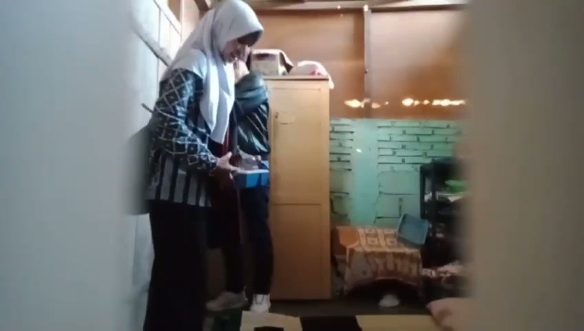 MURID VS GURU GORONTALO VIRAL