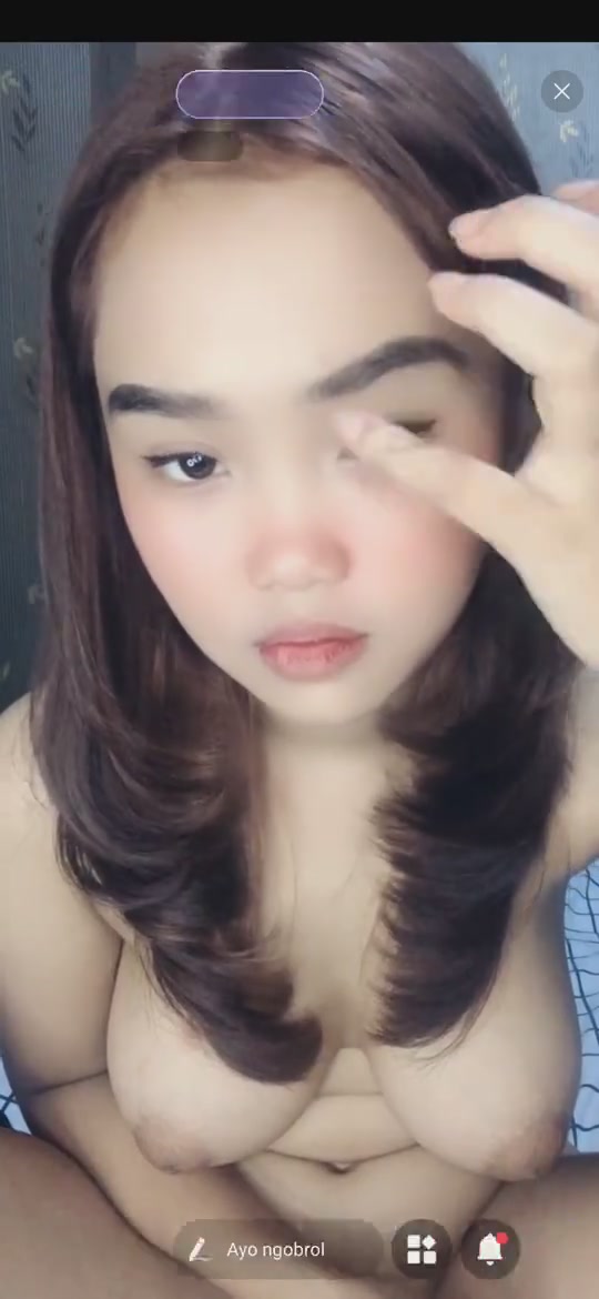 DEDEK MONIC DISEKIT SEKUTIN AMA CWONYA BIAR DOIH ENAK BANGET