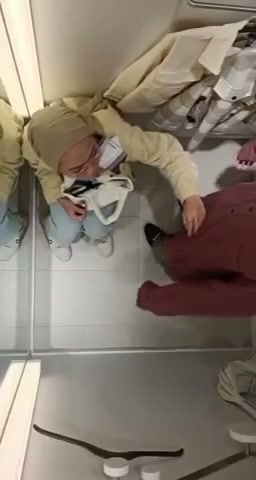 Video Bokep Hijab Cipokan Penuh Nafsu Sama Pacar di Ruang Ganti - Kamar Bokep