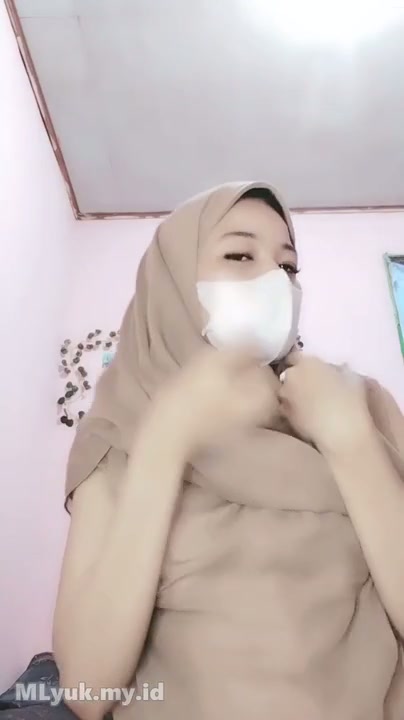 ABG Jilbab Spill Pepek Sempit