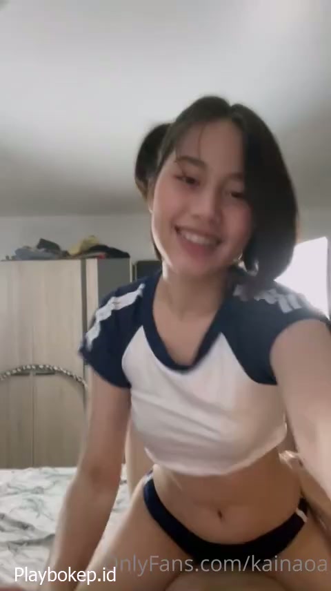 Desahan Manja Cewenya Mantep Banget Nih Si Abang Kontinya Gede