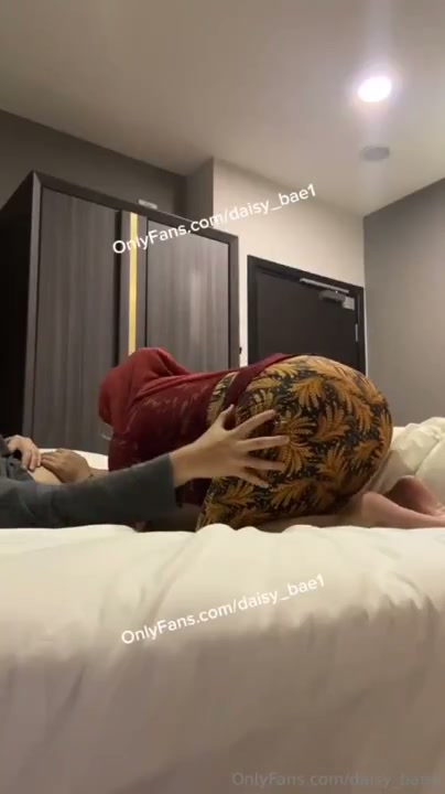 Daisy bae kebaya merah - PoopHD