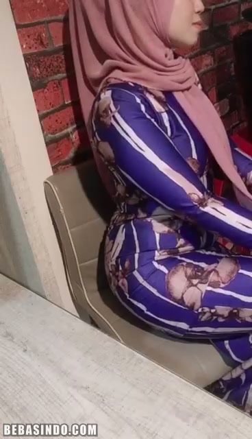 Jilbab_Viral_Nyepong_Layani_Atasan.mp4